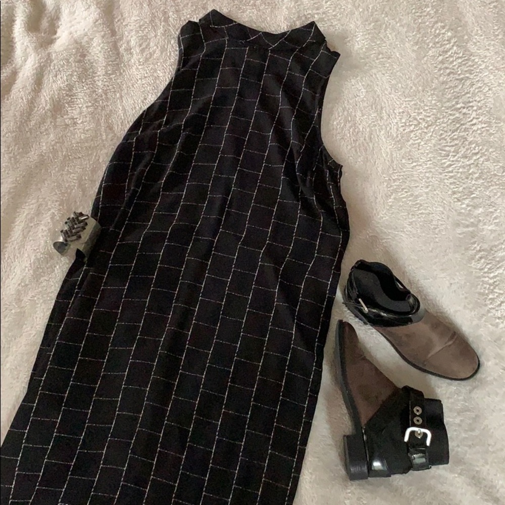 DRESS COVERUP